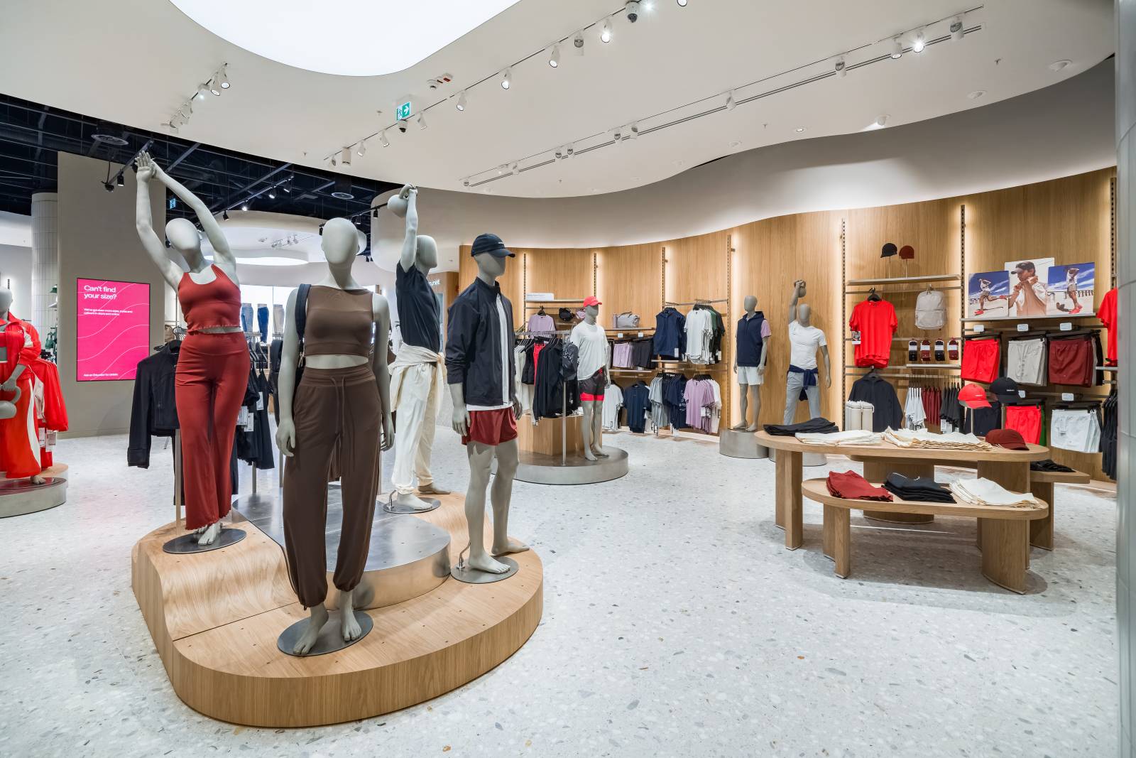 Primul magazin lululemon din România s-a deschis în București 8 lululemon 9