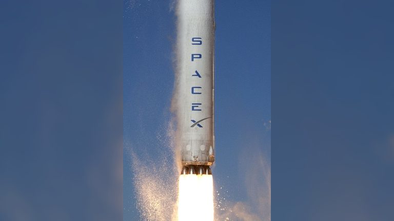 spacex falcon9 closeup 16x9