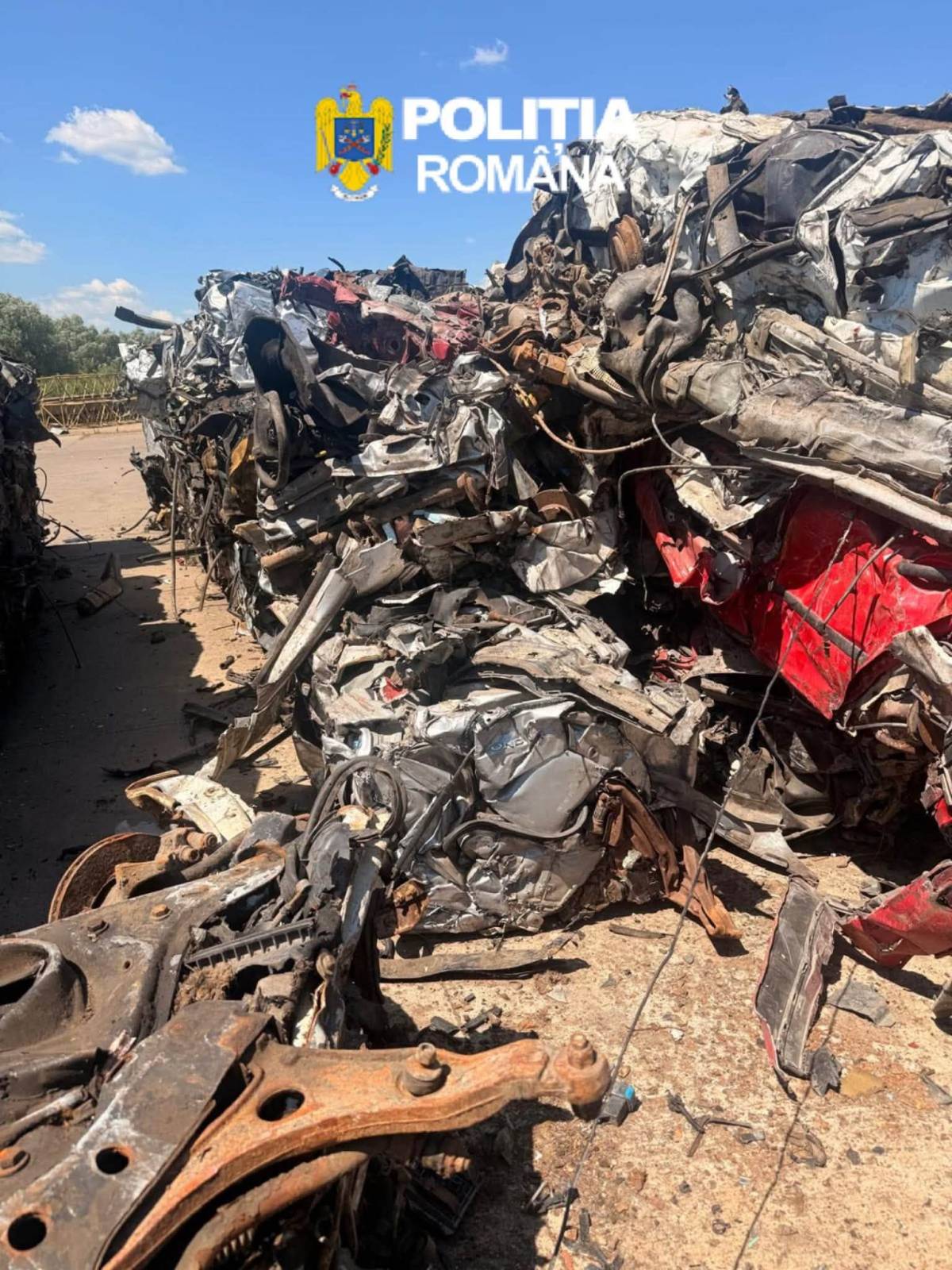 Razie a poliției române. Sute de tone deșeuri găsite la o firmă din Brăila 1 734515413 1320972533539018 6891737959625762564 n