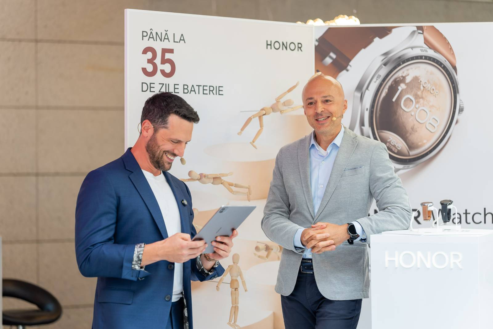 HONOR Magic V6 și HONOR Watch 6 au transformat o lansare de tehnologie într-o experiență inspirată de artă, la Art Safari București 6 Adrian Nartea si Andrei Rosu