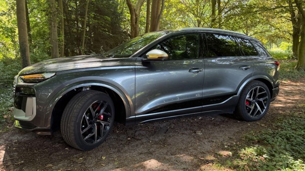 Audi Q6 e-tron: experiența surprinzătoare în care automobilul devine o platformă pentru personalitatea fiecăruia 3 Audi Q6 e tron 3
