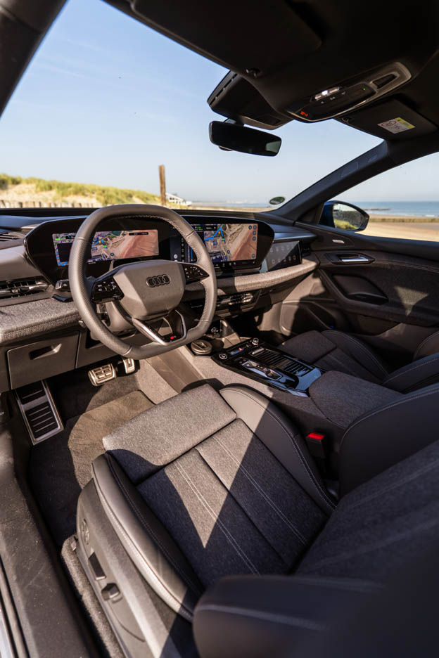 Audi Q6 e-tron: experiența surprinzătoare în care automobilul devine o platformă pentru personalitatea fiecăruia 4 Audi Q6 e tron 4