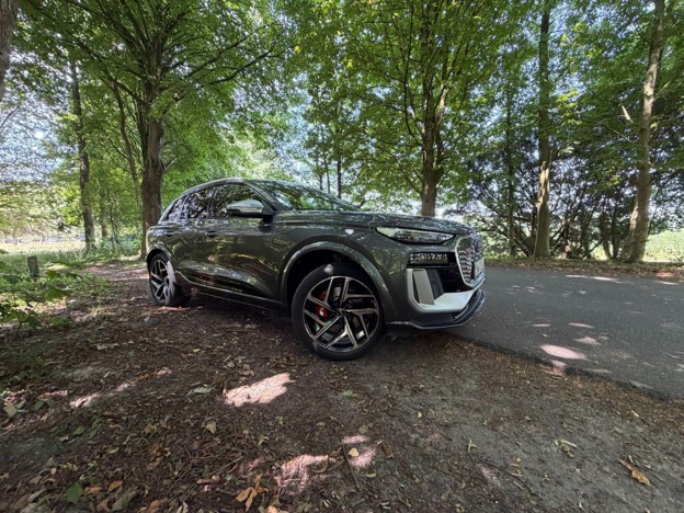 Audi Q6 e-tron: experiența surprinzătoare în care automobilul devine o platformă pentru personalitatea fiecăruia 7 Audi Q6 e tron 7
