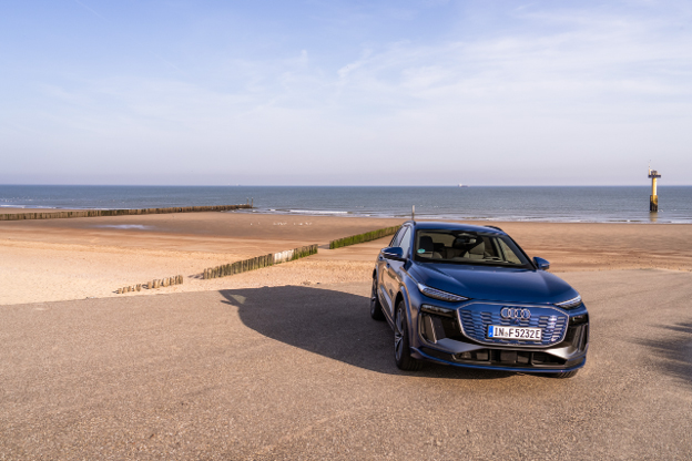 Audi Q6 e-tron: experiența surprinzătoare în care automobilul devine o platformă pentru personalitatea fiecăruia 1 Audi Q6 e tron
