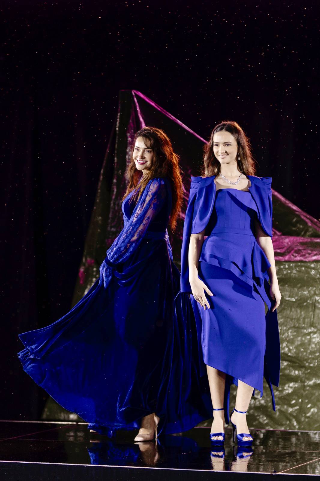 De la albastrul royal la covorul roșu. Cum transformă Ramona Nacu RIAMOR într-un brand internațional 11 CREATIILE Riamor 11