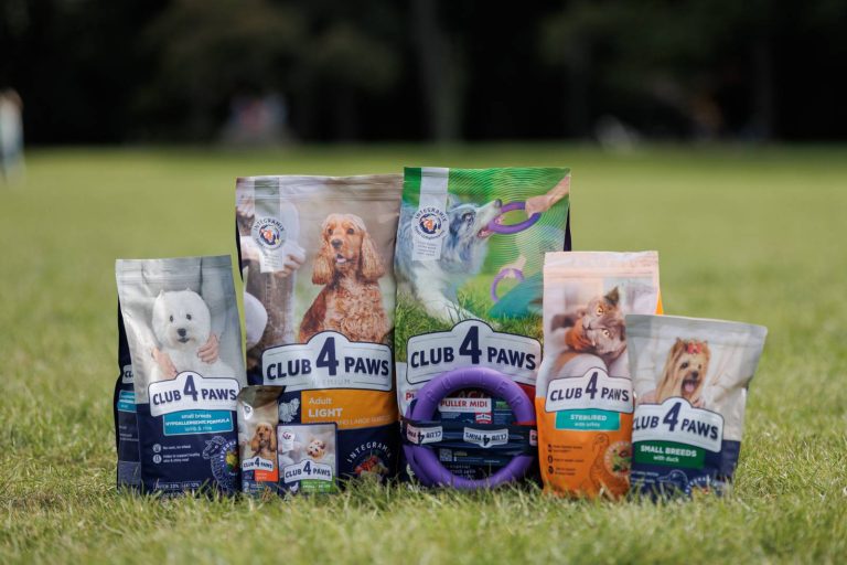 Club 4 Paws