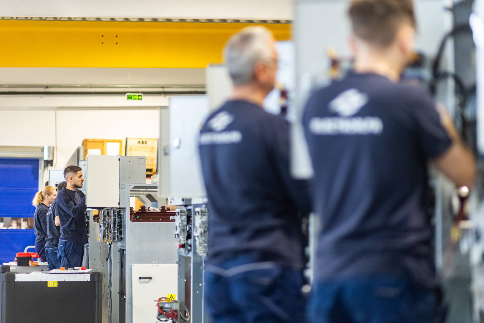 Electro-Alfa International marchează 35 de ani de dezvoltare. Nouă etapă de creștere 1 Electroalfa interior oameni 2