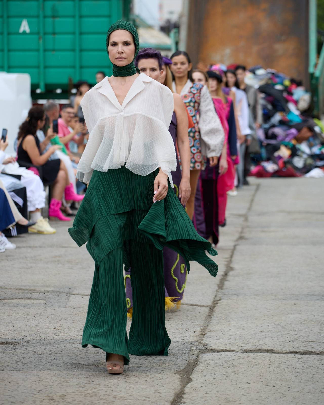 Humana People to People aduce moda sustenabilă pe podiumul Feeric Fashion Week din Sibiu 3 Feeric Fashion Week 2025 1 foto MariusTudose