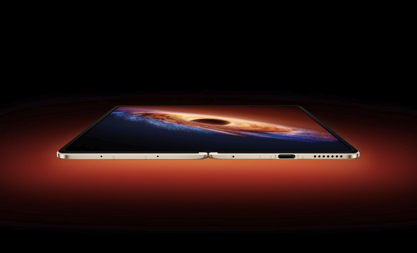 HONOR Magic V6 se lansează oficial în România 3 HONOR lanseaza in Romania noul smartphone pliabil