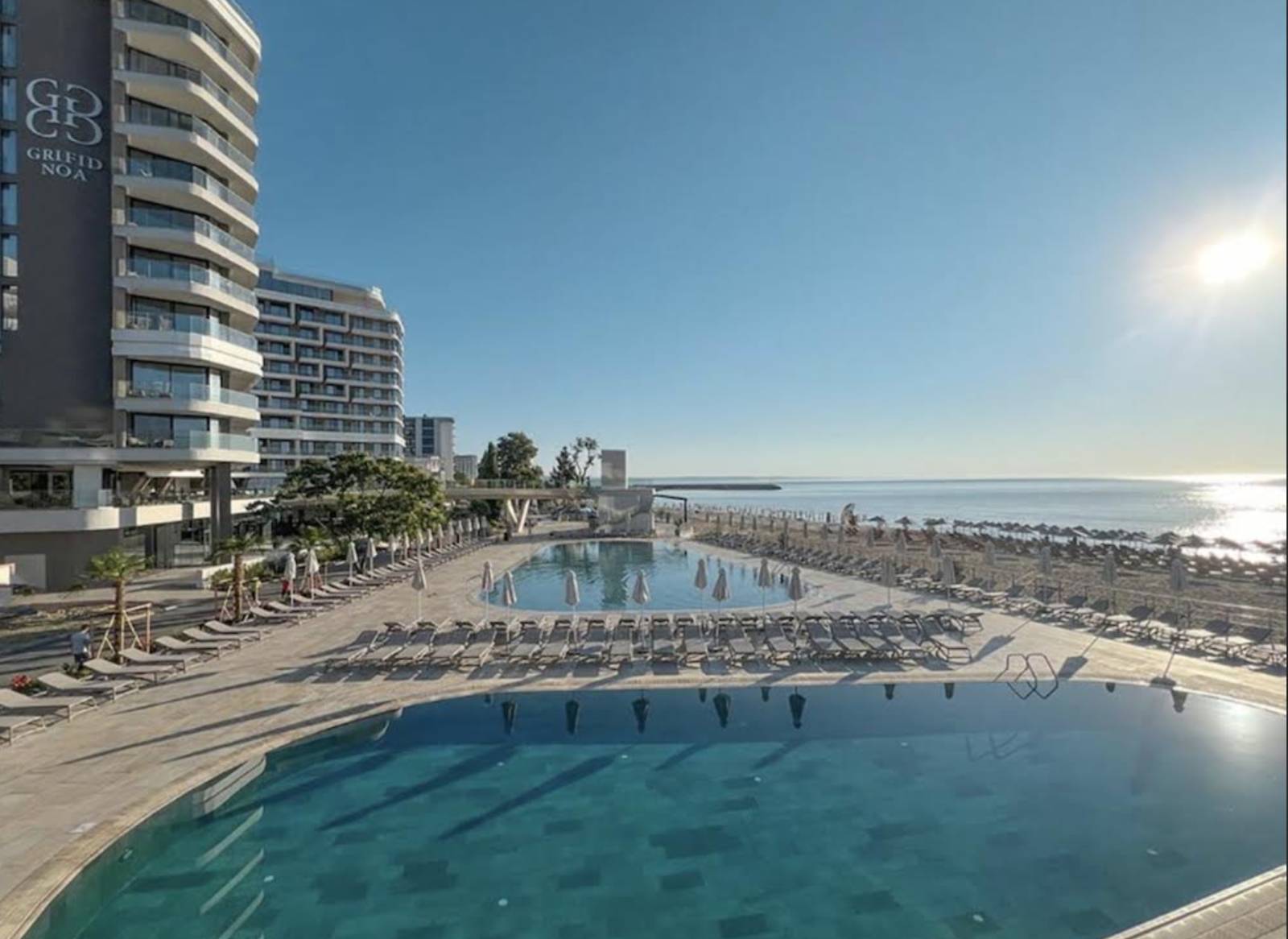 Cât plătește o familie pentru o săptămână de vacanță în 2026. Piața de turism, în scădere 3 Hotel la mare