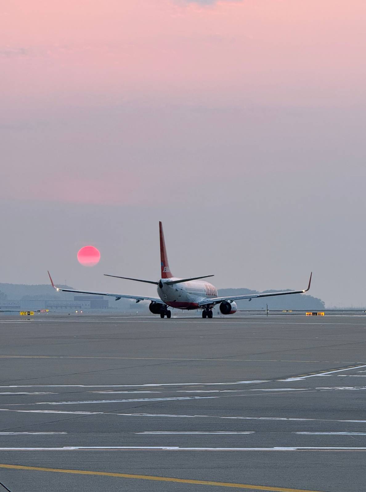 Vacanța de 72 de ore, noul trend pentru călătoriile din vara lui 2026 1 Kiwi.com calatorii avion vara turism turisti vacanta