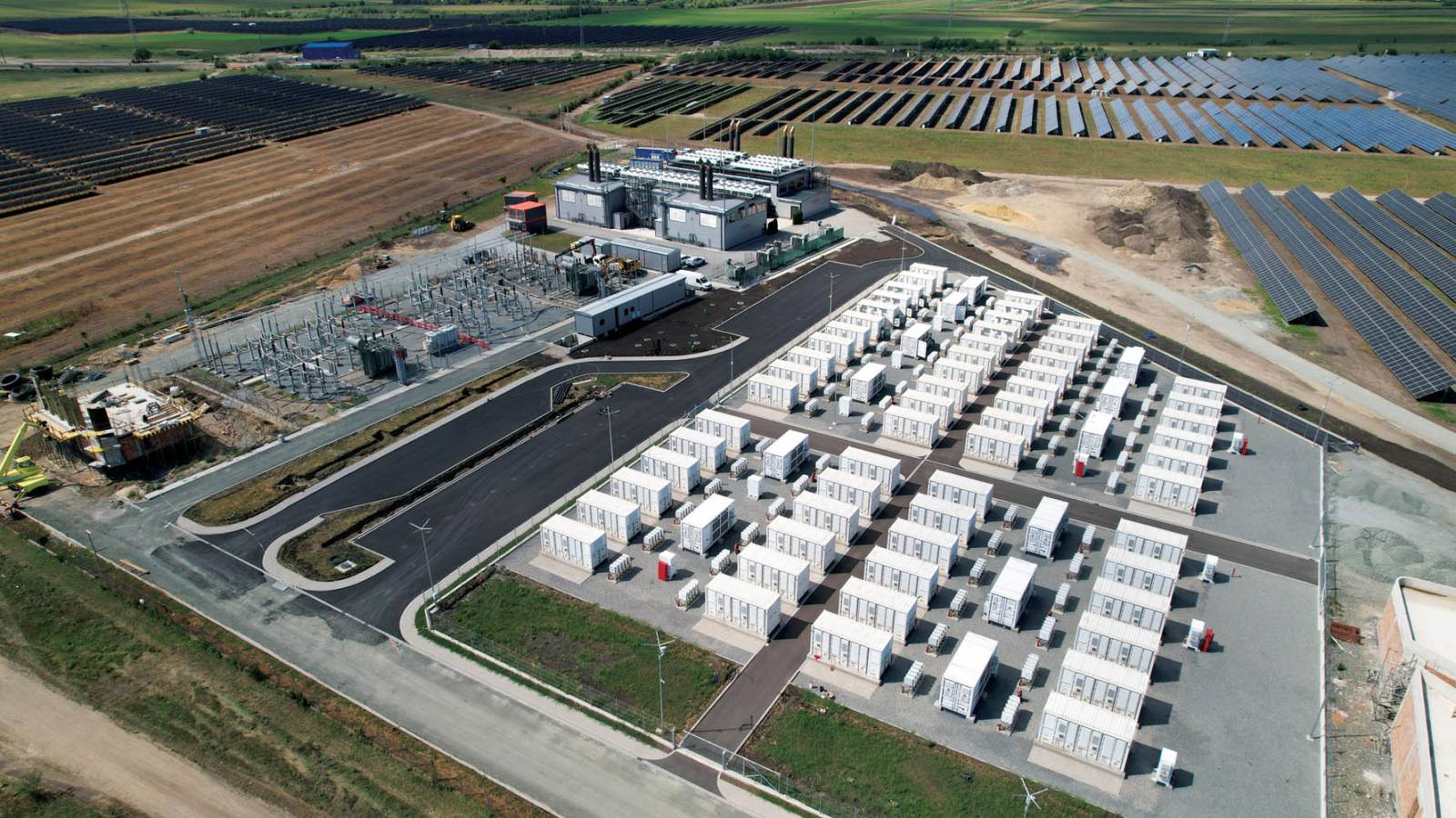 NOVA Power & Gas: un program de investiții de un miliard de euro și o nouă promisiune de brand: "Energie simplă. Pentru o viață mai bună" 1 NOVA Power & Gas