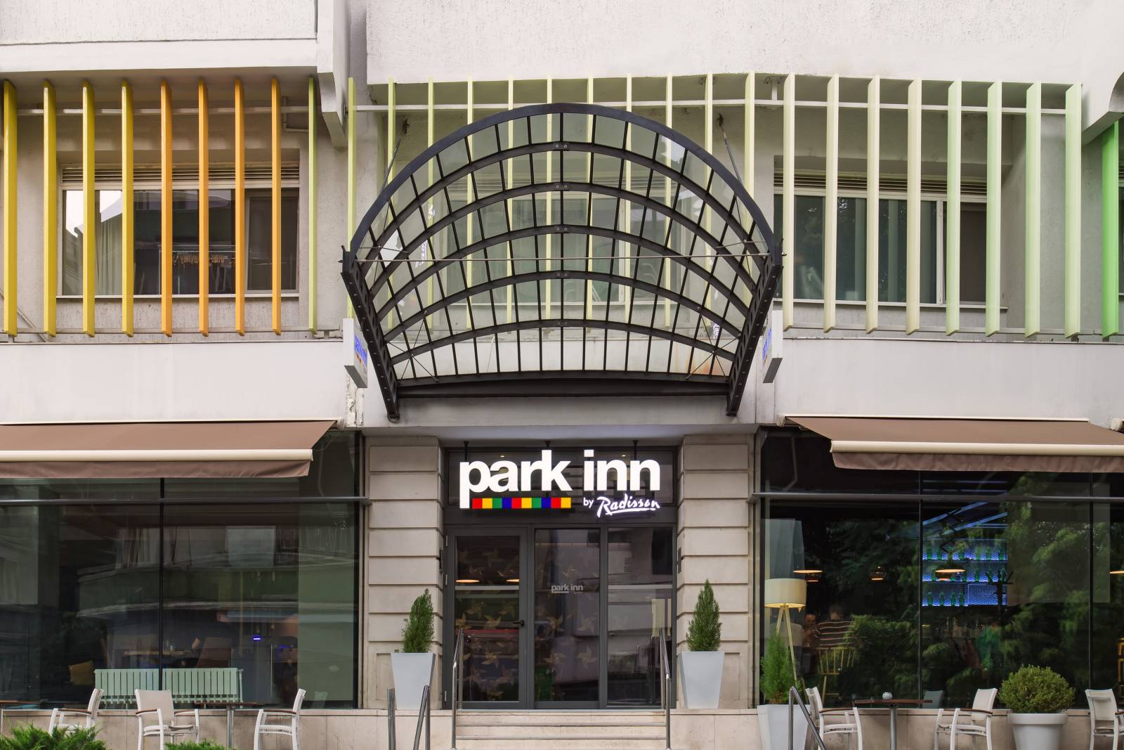 Radisson Blu Hotel Complex Bucharest obține cea mai mare refinanțare a unui activ hotelier: 123 mil. euro 2 Park Inn