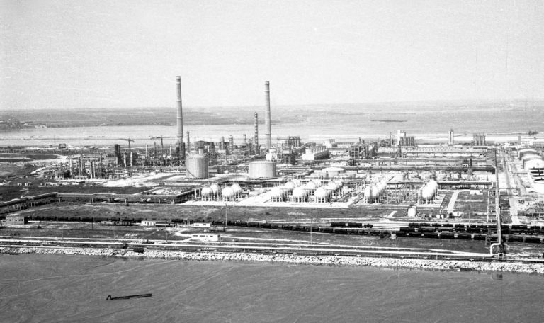 Petromidia