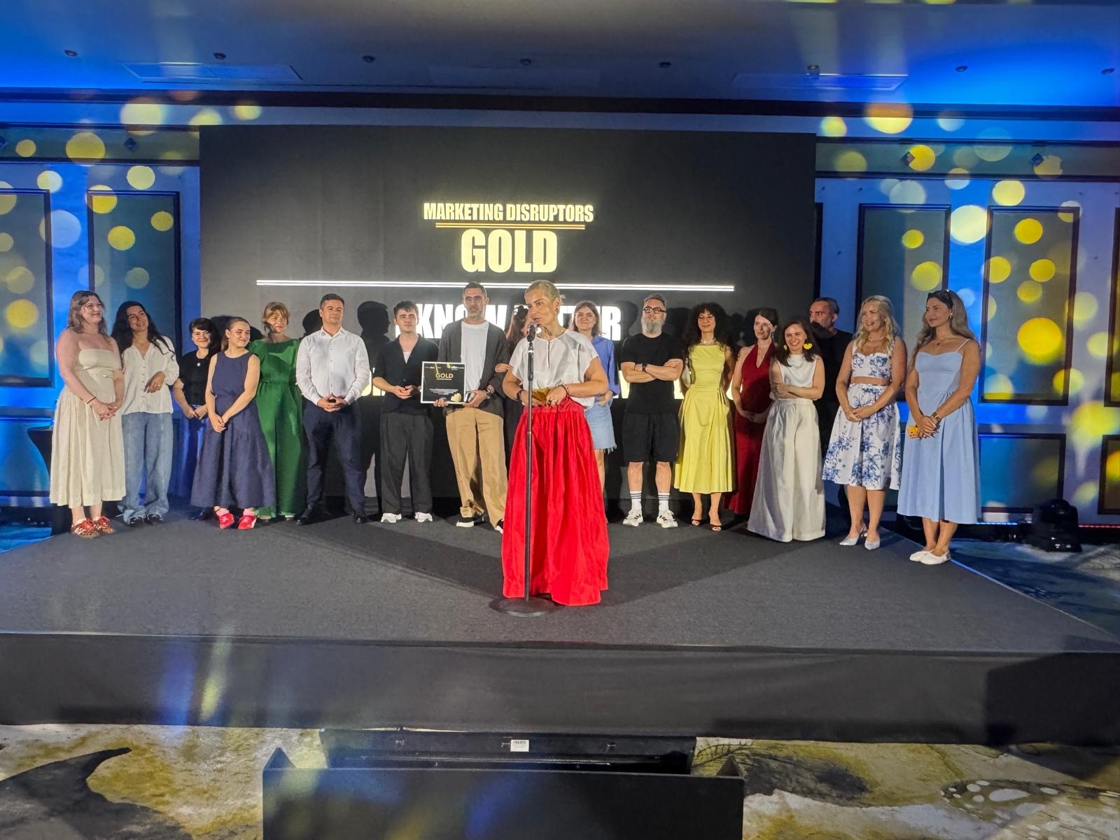 BCR, premiată cu cinci distincții EFFIE pentru modul în care redefinește experiența bancară 1 Programul de Beneficii George Marketing Disruptors Gold EFFIE