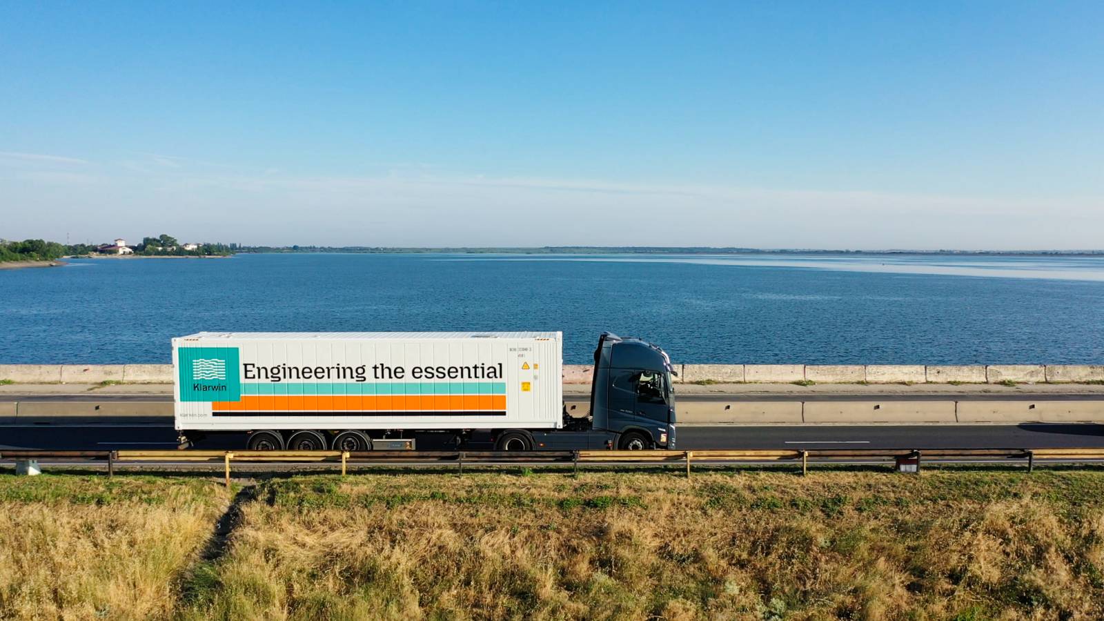 Compania românească Klarwin își redefinește poziționarea ca lider european și își consolidează identitatea de brand 3 Truck 3