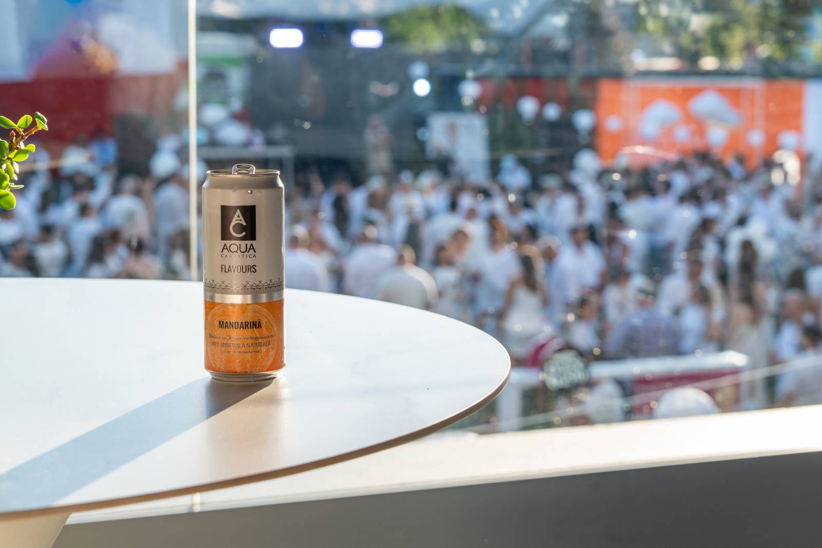 AQUA Carpatica a lansat o nouă aromă din gama Flavours: mandarina 1 AC UNT 05994