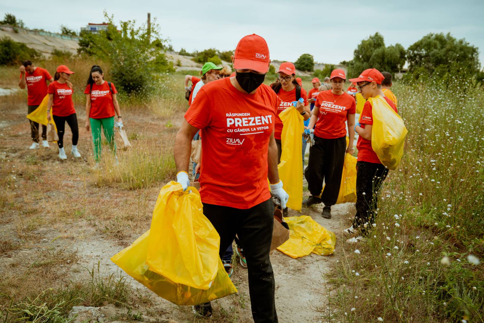 Parcul Natural Văcărești din București a fost ecologizat de voluntari 3 ALT00729