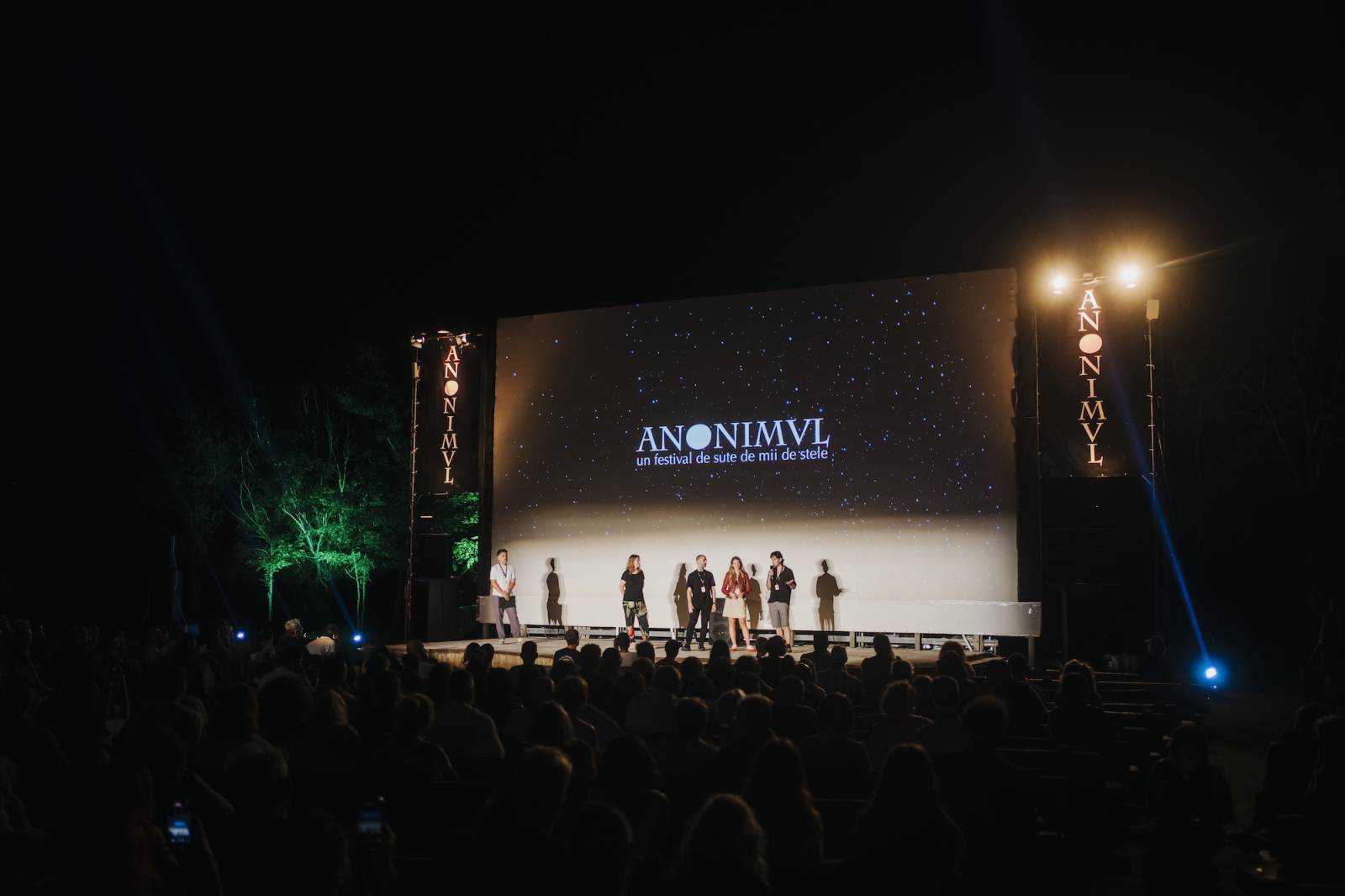 Ludmila Cvikova, Anonimul: „Identitatea unui festival nu vine neapărat din încercarea de a fi diferit cu orice preț” 1 ANONIMUL