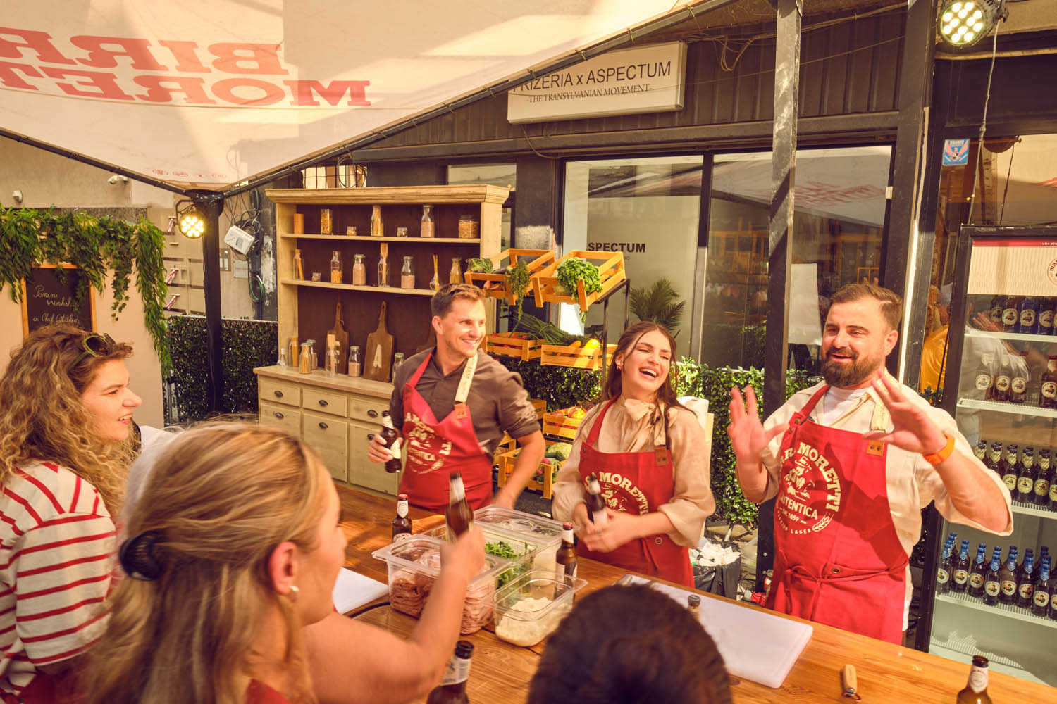 Birra Moretti® a adus spiritul unei autentice piazzette italiene în București, invitând publicul să savureze plăcerile simple ale vieții 1 Birra Moretti piazzetta 2