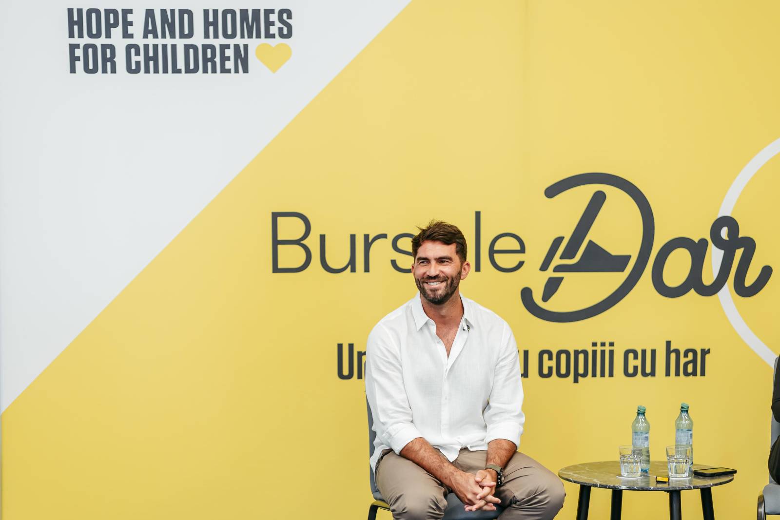 Poza pentru articolul Bursele DAR susțin 40 de copii și tineri să își continue drumul spre excelență