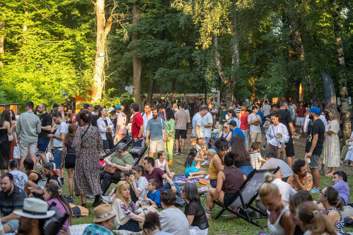 A X-a ediție a Festivalului Strada Armenească a atras peste 35.000 de participanți 21 Festivalul Strada Armeneasca 2026 21