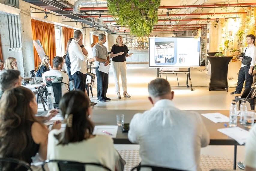 Hackathonul Hospitality Culture Institute: Cum va arăta restaurantul viitorului 2 Hackathon Hospitality Culture Institute