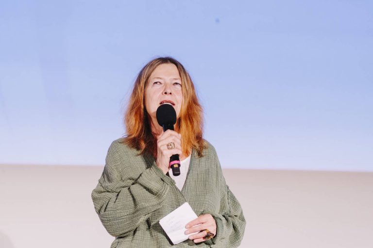 Ludmila Cvikova selectionera competitiei de lungmetraj de la Anonimul