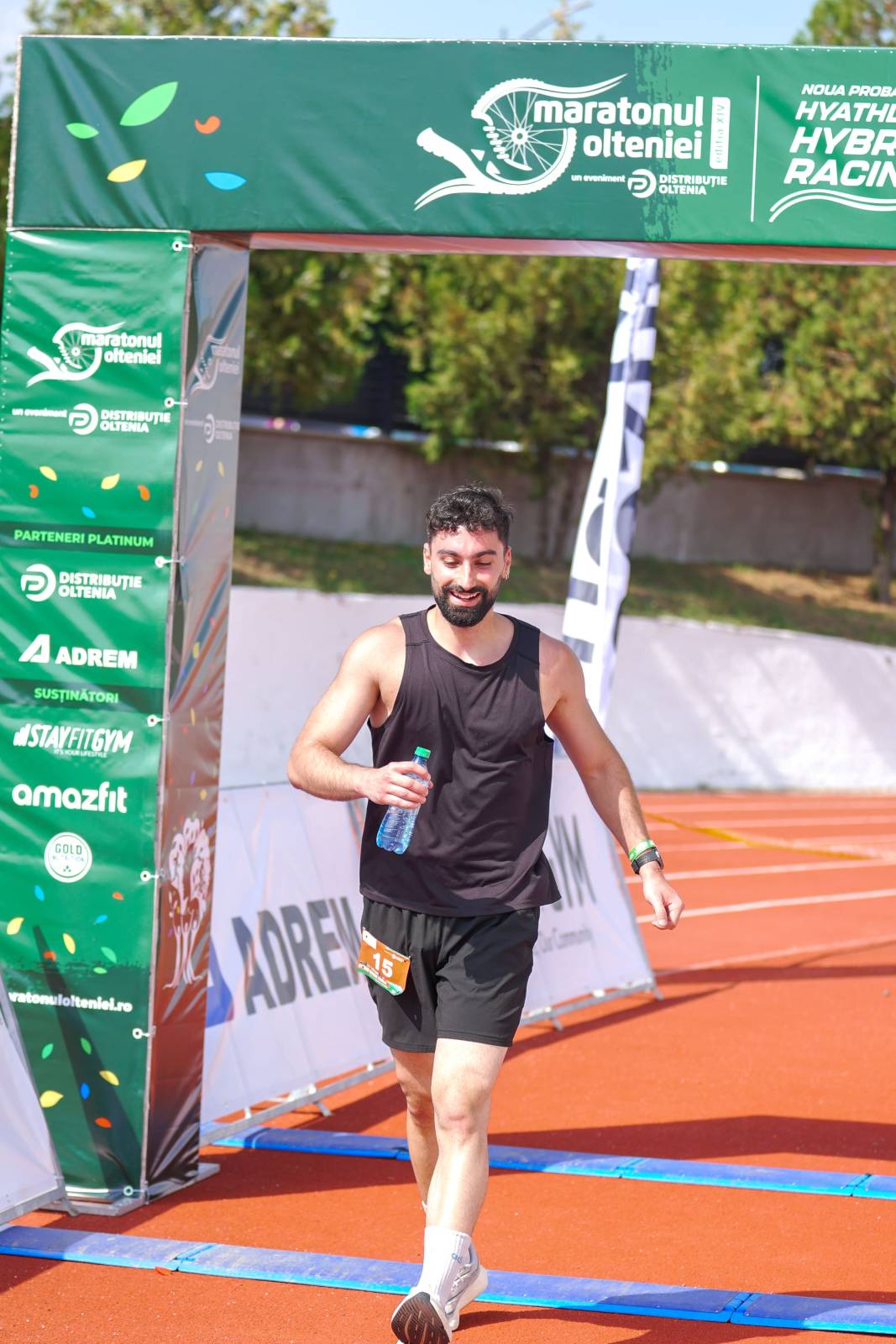 Cea de-a XIV-a ediție a Maratonului Olteniei a reunit peste 700 de participanți 1 MO26 sportivi 2