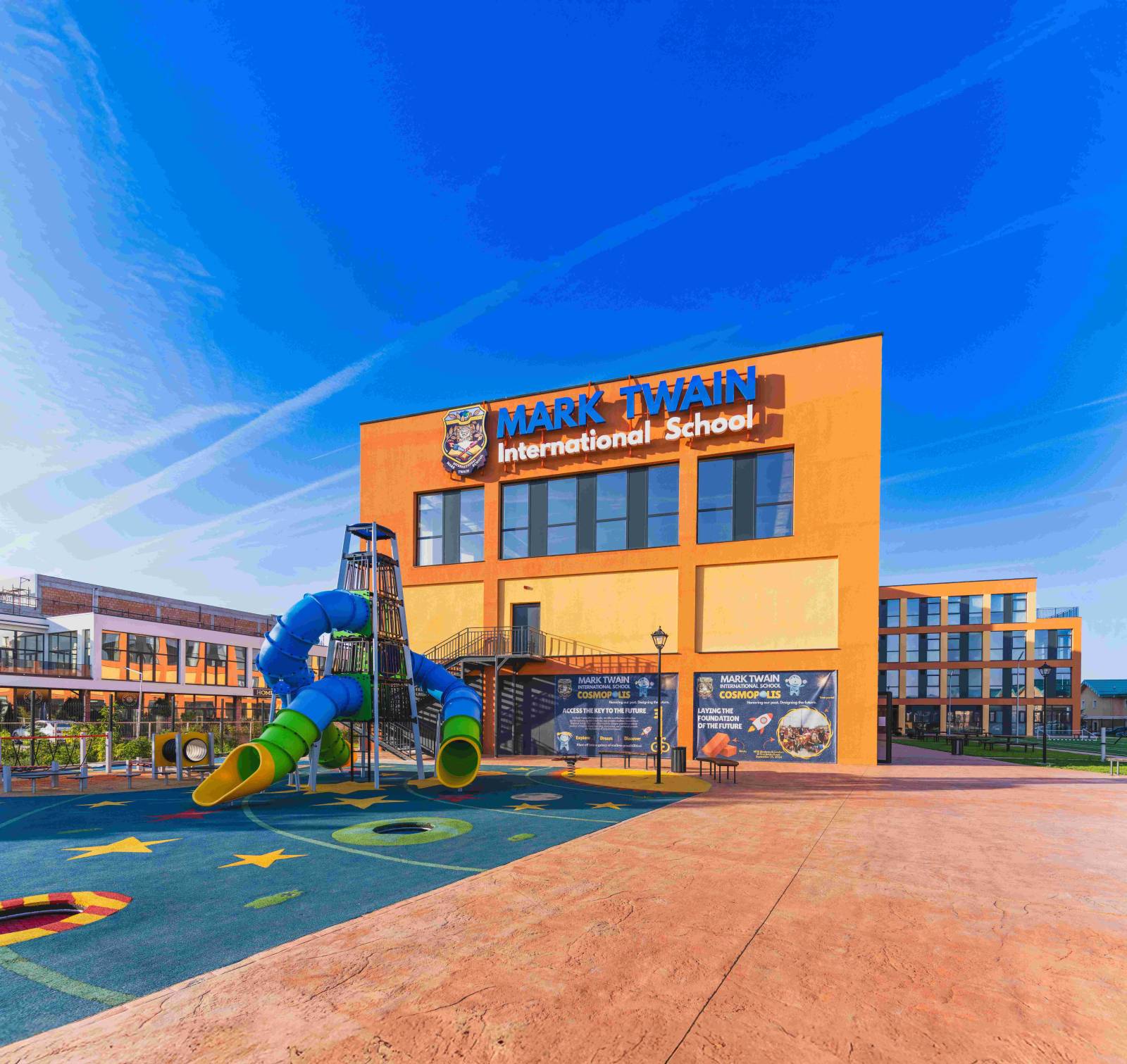 Burse de studiu de 50.000 euro la Mark Twain International School Cosmopolis 3 MTIS COSMOPOLIS 1