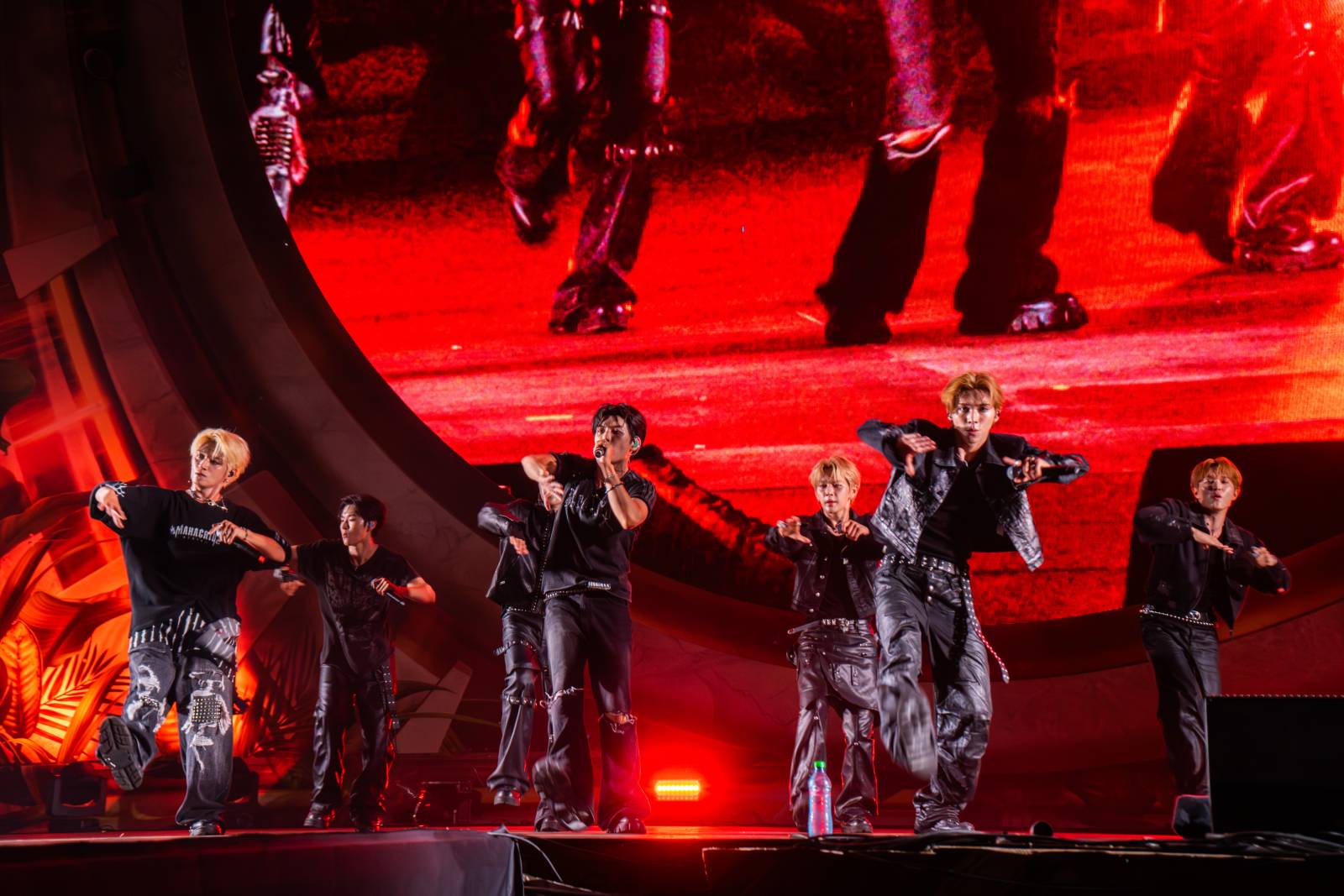 România intră pe harta marilor evenimente K-pop cu cel mai mare festival din Europa de Sud-Est 5 NIBIRU K POP DAYS WHIB