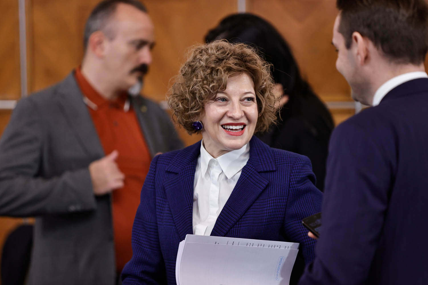 Oana Gheorghiu: Curajul de a lupta pentru schimbare 1 Oana Gheorghiu