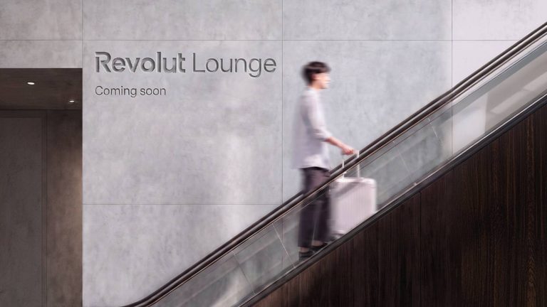 Revlounges comms PR