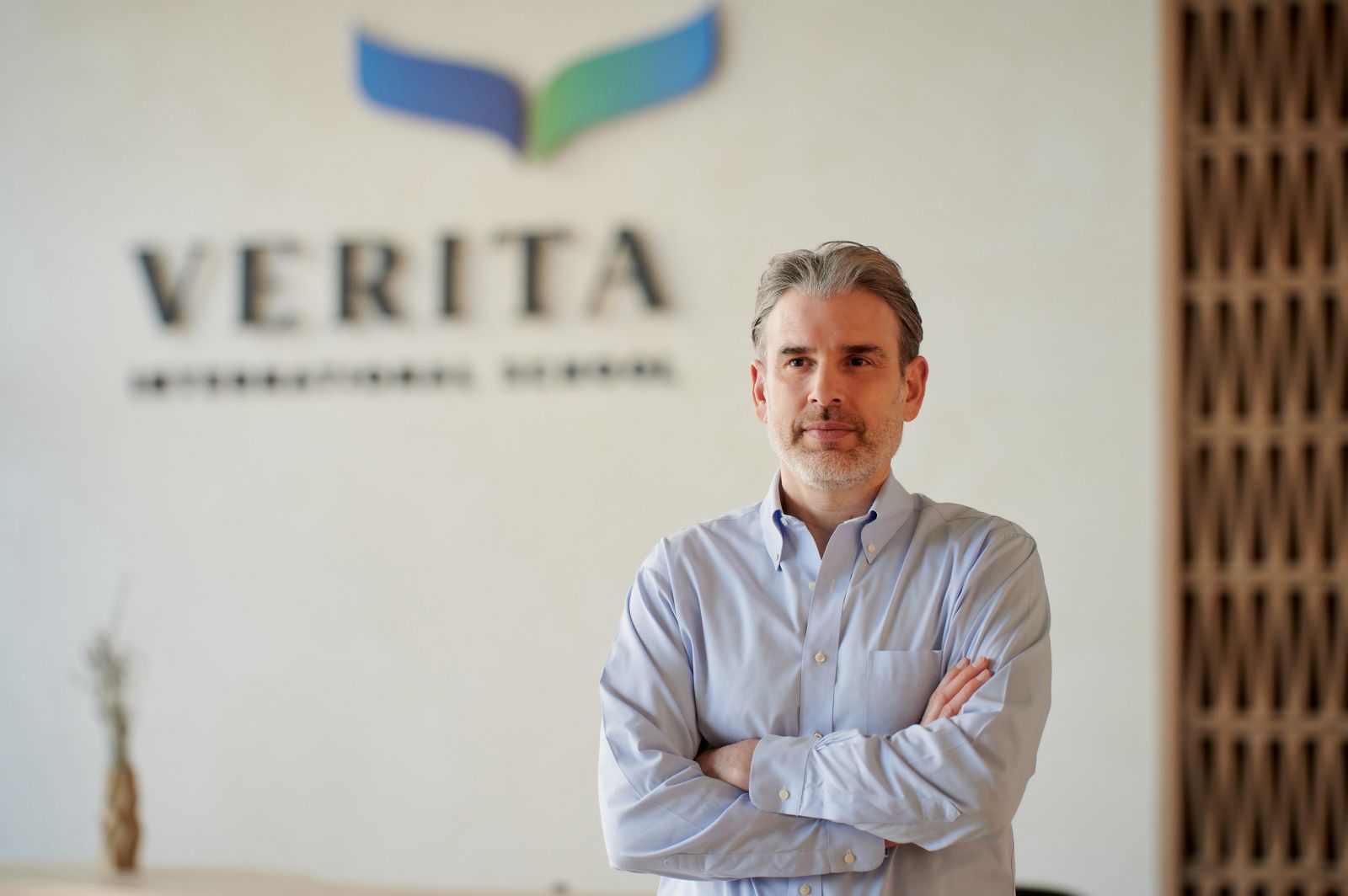 Richard Joannides, Verita International School: Școlile nu pot permite AI-ului să înlocuiască gândirea elevilor 2 Richard Joannides Verita 02