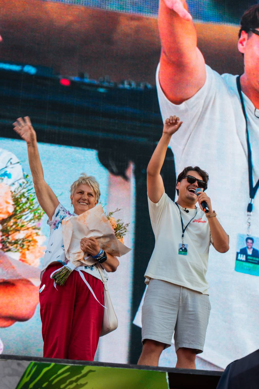 România intră pe harta marilor evenimente K-pop cu cel mai mare festival din Europa de Sud-Est 4 SELLY SI BUNICA NIBIRU
