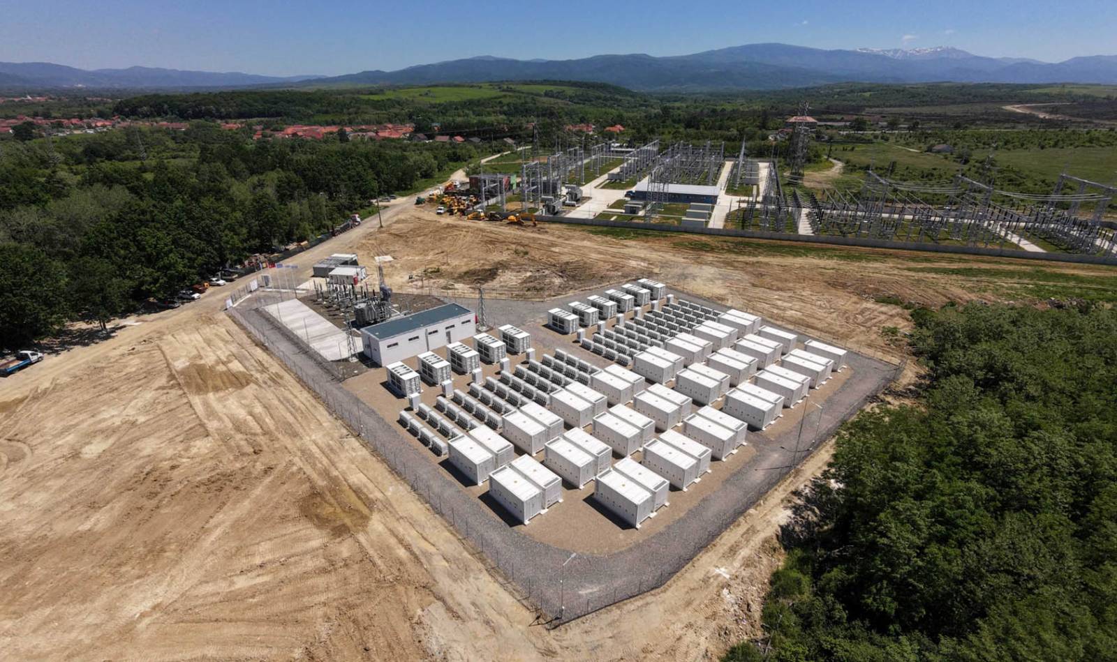 Simtel a avut venituri din exploatare în creștere cu 84% în primele șase luni din 2026 4 Simtel