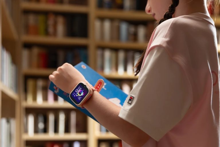 TCL lansează ceasul pentru copiii TCL Movetime 20 TCL MOVETIME Kids 2