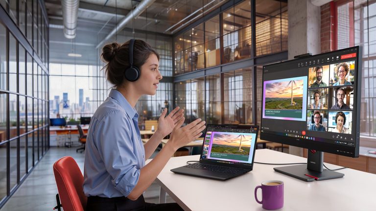 02 ThinkVision T32UD 4v VOIP AI Image