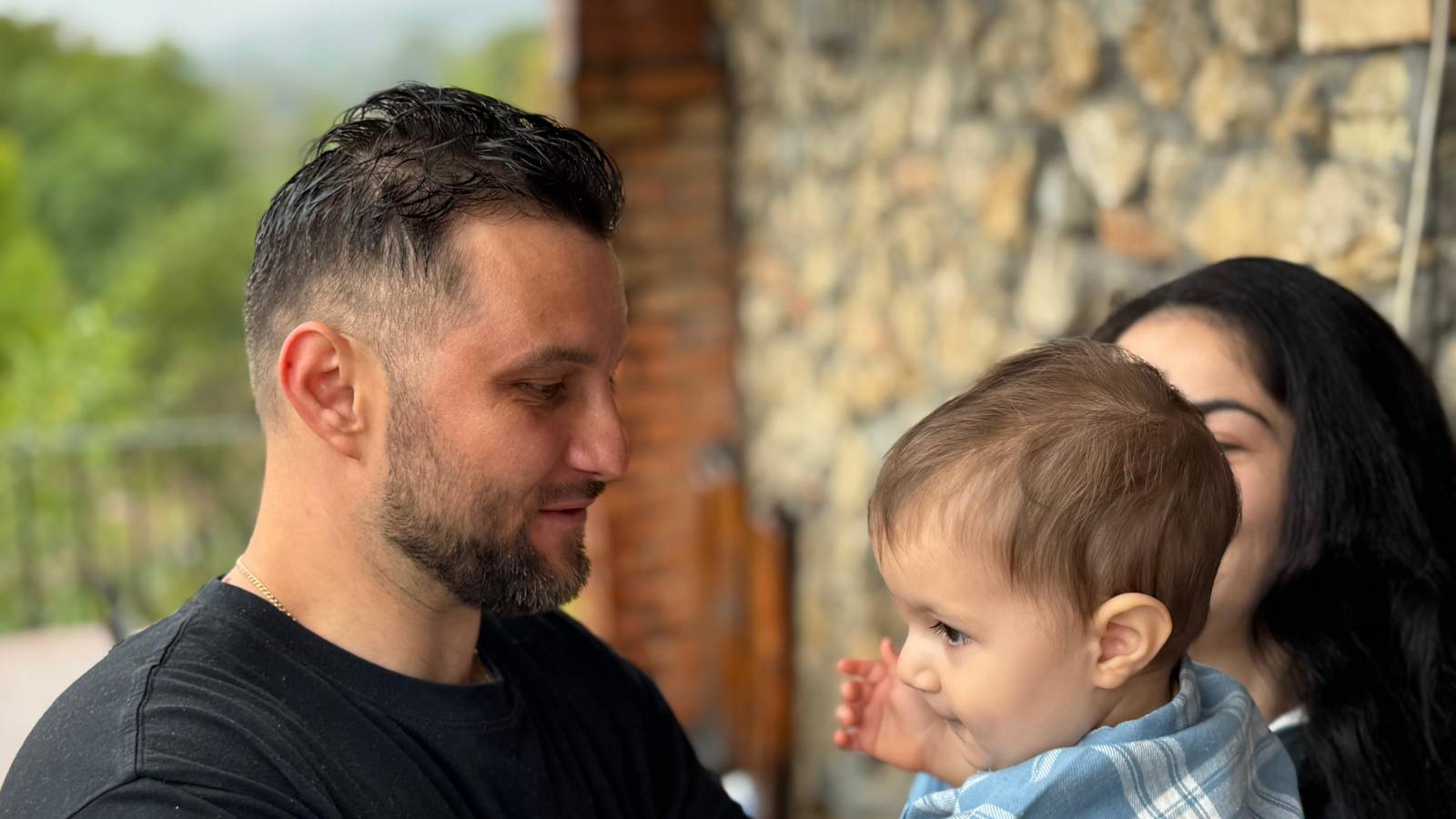 Făt Frumos, un cavaler făcut din spumă de către un antreprenor român 2 2