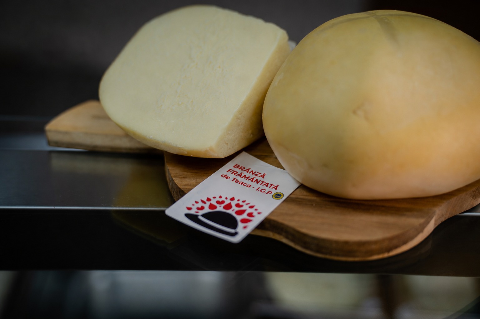 Brânza frământată de Teaca devine al cincisprezecelea produs alimentar românesc cu IGP 1 Branza Fermentata de Teaca