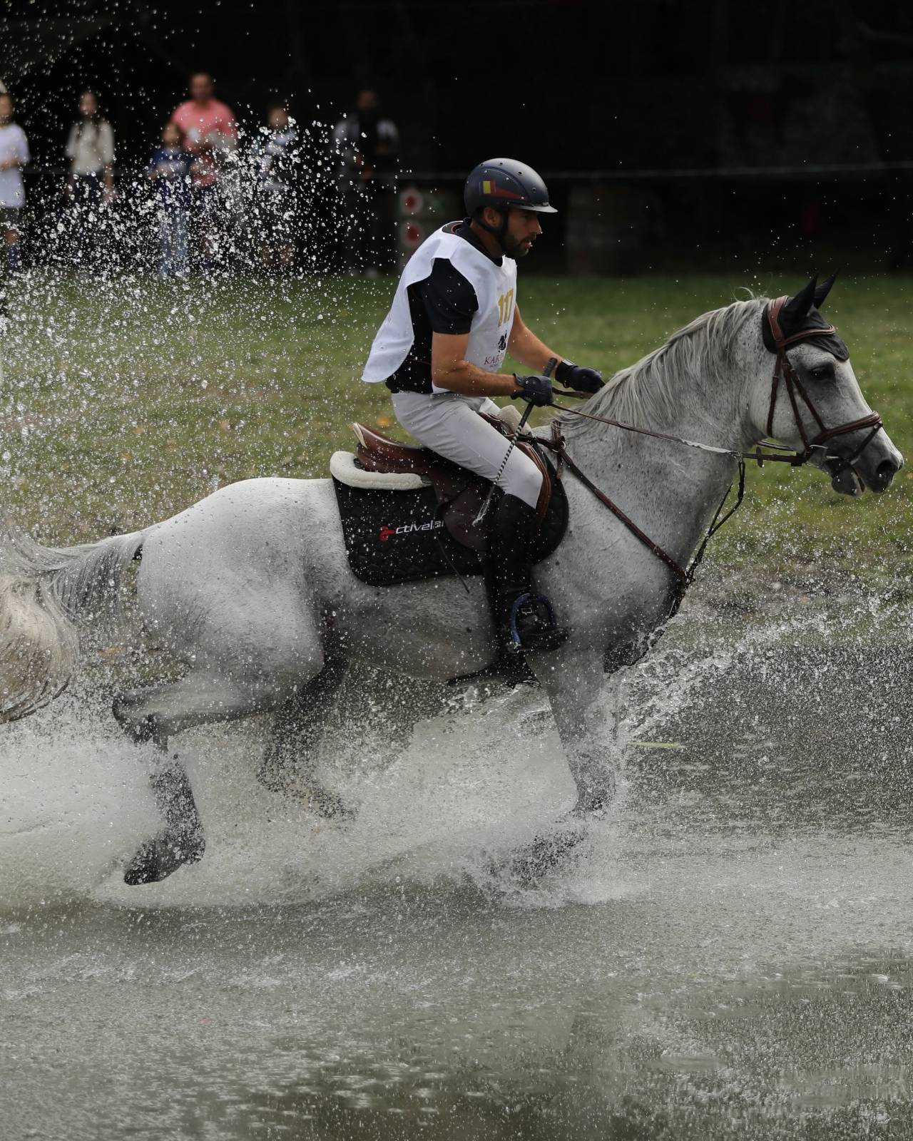 Karpatia Horse Show 2026: călăreții români au dominat podiumul la 2*, iar Turcia a câștigat Cupa Balcanică pe echipe 15 Calin Nemes cross