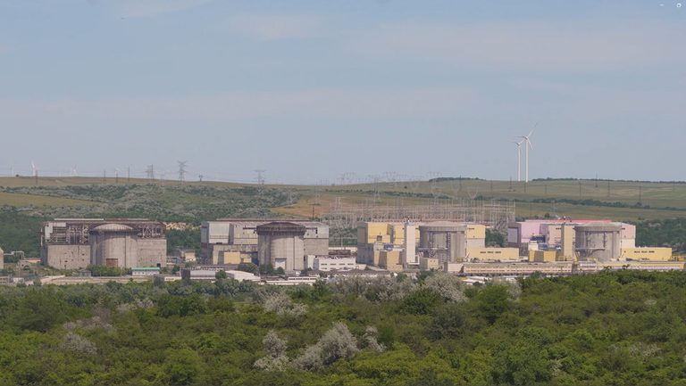 Cernavoda exterior courtesy of Societatea Nationala Nuclearelectrica and Ansaldo Energia