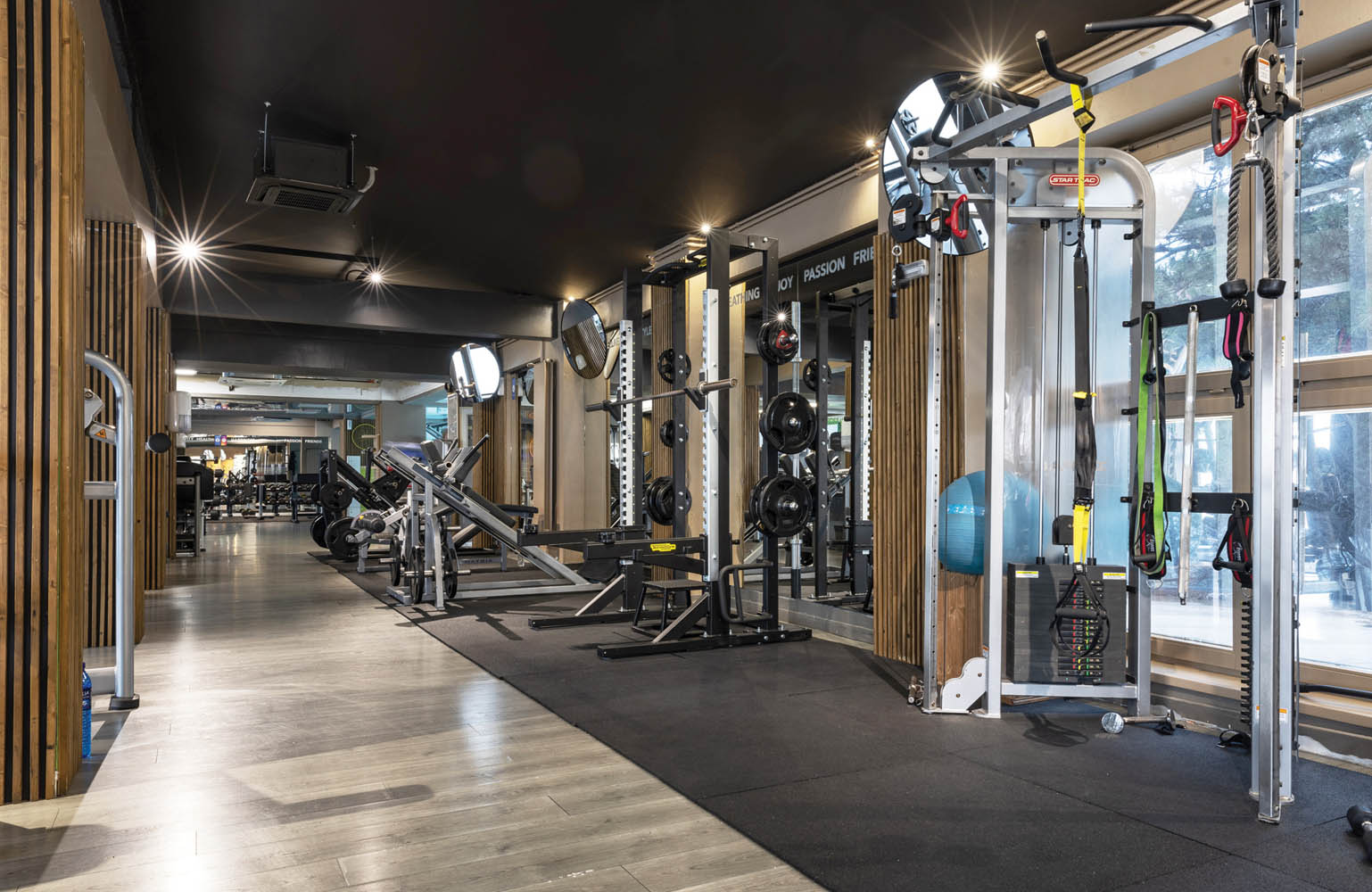 Daimon: Clubul de business, sport și relaxare 3 Daimon fitness