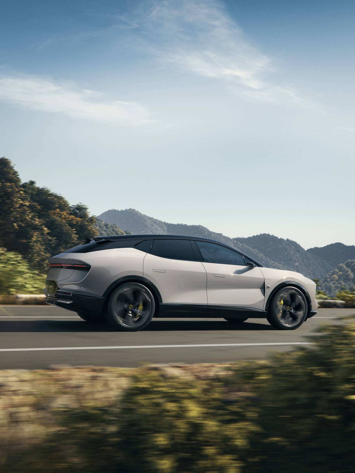 Automobile Bavaria aduce mașinile Lotus în România 5 Lotus Eletre