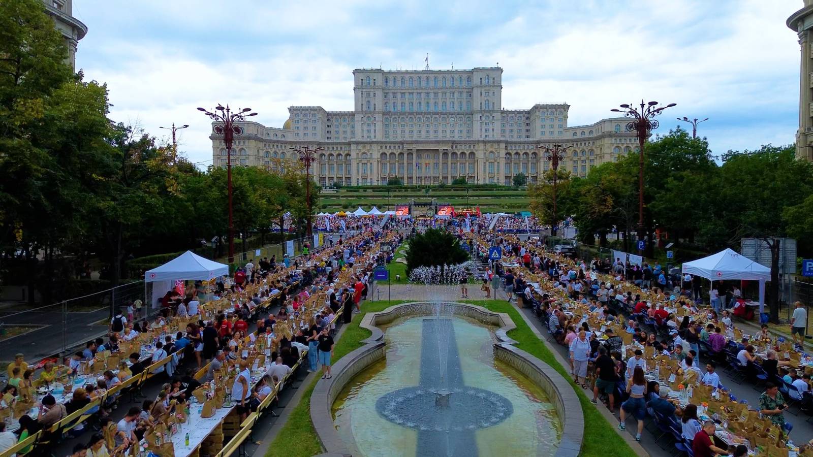 Masa care Unește a atras donații în valoare de peste 100.000 de euro 2 MASA CARE UNESTE