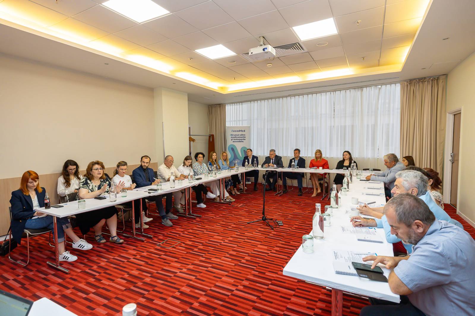 Dialog pentru accesul la medicamente mai noi și mai bune 1 Masa rotunda
