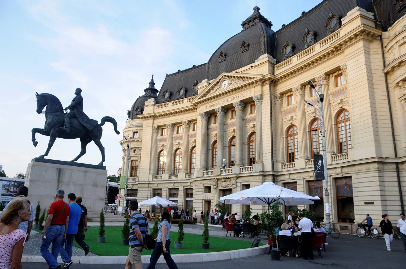 Strada de C’Arte transformă din nou centrul Bucureștiului într-o scenă culturală vibrantă 3 Strada de C’Arte transformă din nou centrul Bucureștiului într-o scenă culturală vibrantă