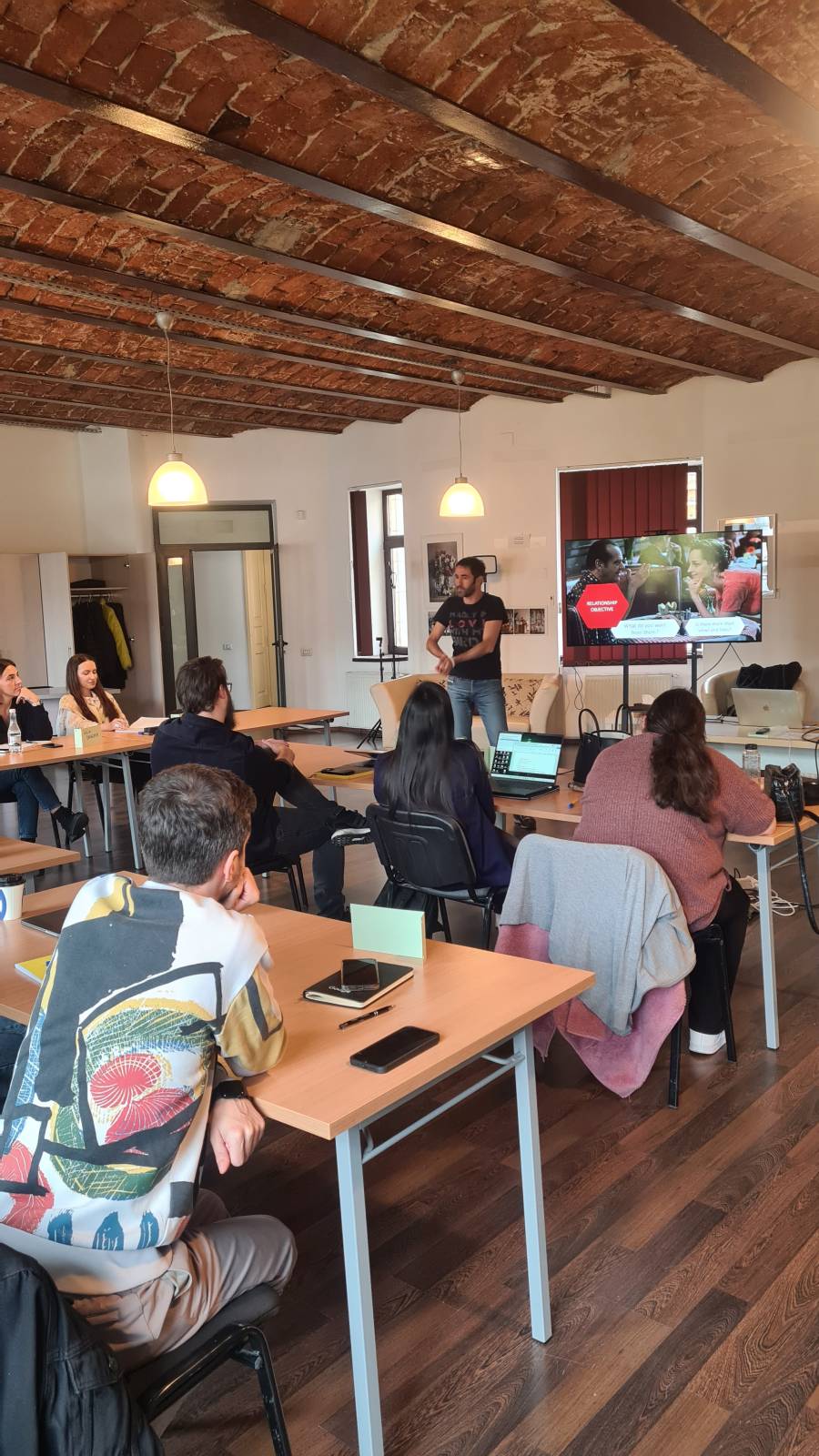 Școala IAA anunță înscrierile pentru două programe dedicate dezvoltării strategice și digitale pentru mid-manageri și seniori 2 Școala IAA anunță înscrierile pentru două programe