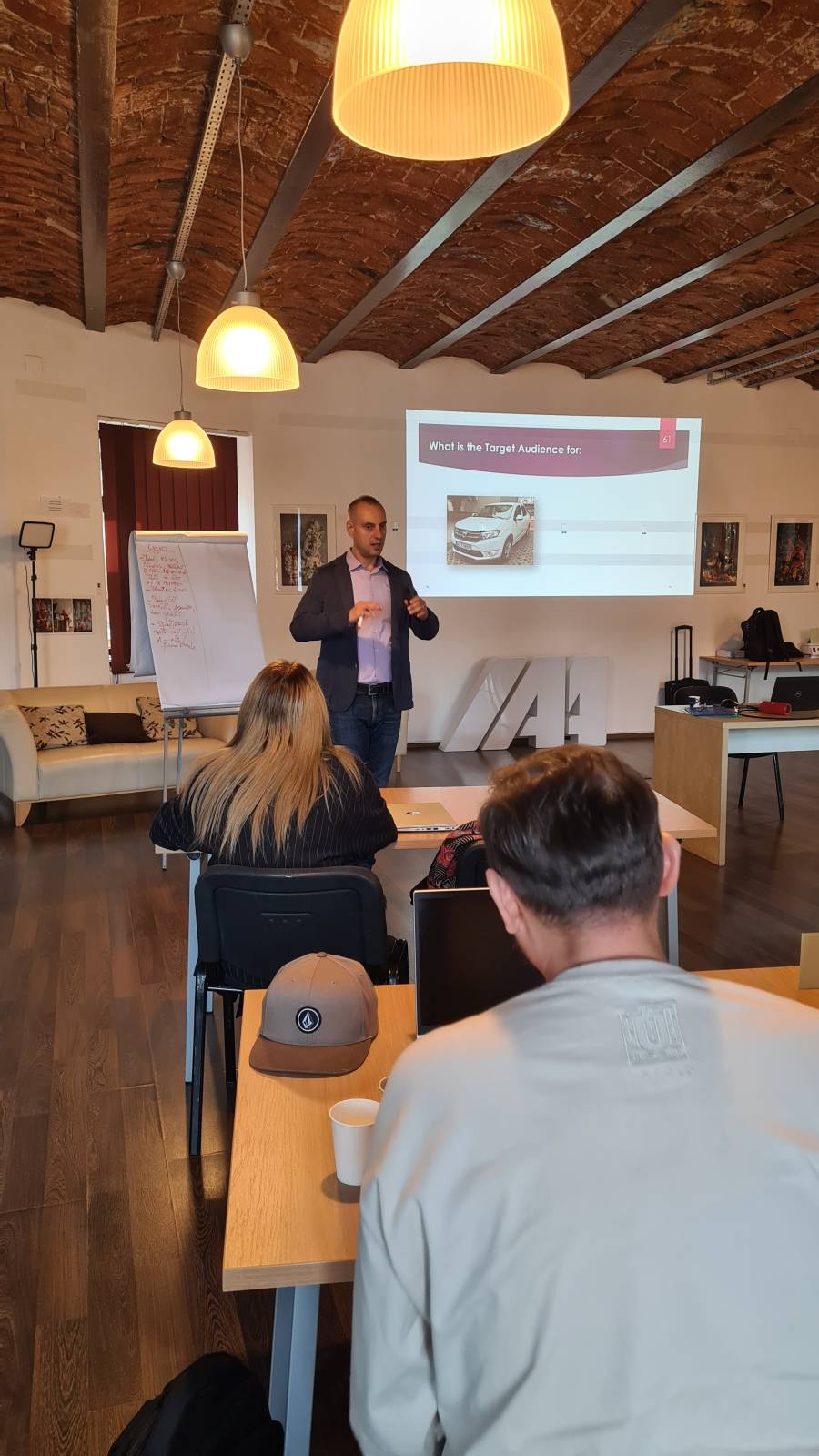 Școala IAA anunță înscrierile pentru două programe dedicate dezvoltării strategice și digitale pentru mid-manageri și seniori 1 Școala IAA anunță înscrierile pentru două programe