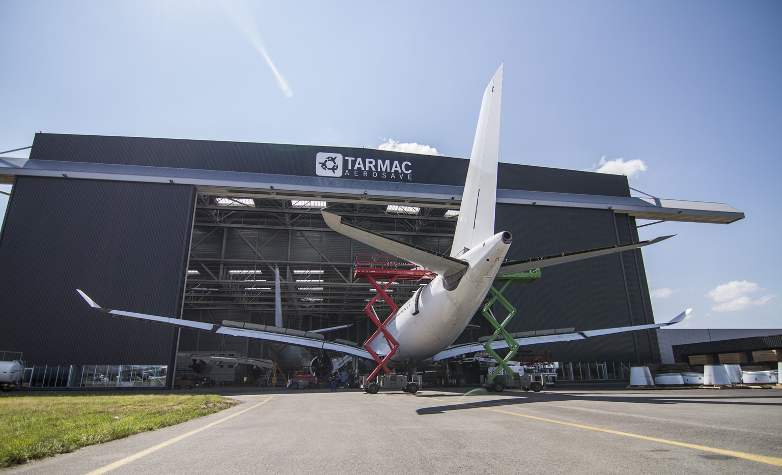 Unul dintre cei mai importanți jucători europeni din industria aeronautică vine în România. 60 de joburi pentru specialiștii în aviație 1 maintenance 2